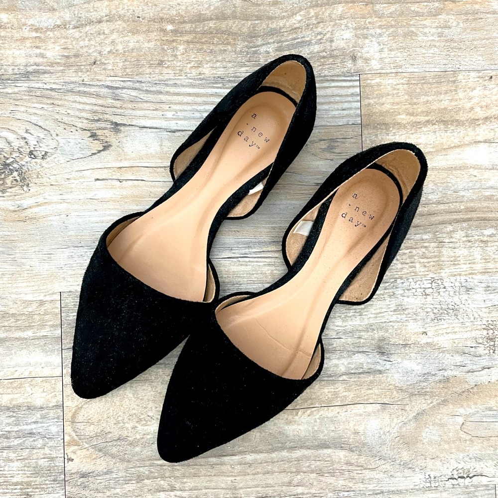 NWOT A New Day Rebecca Black Suede Flats